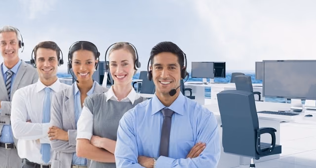 24 hour customer support for financial services